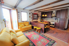 rivendite_alpiturist_tricamere_canove_centro1
